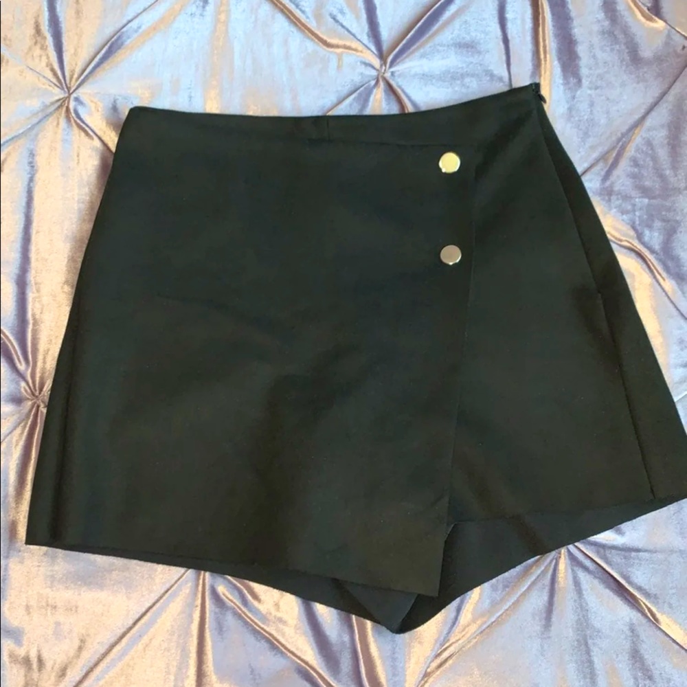 ZARA Shorts - Picture 1 of 5